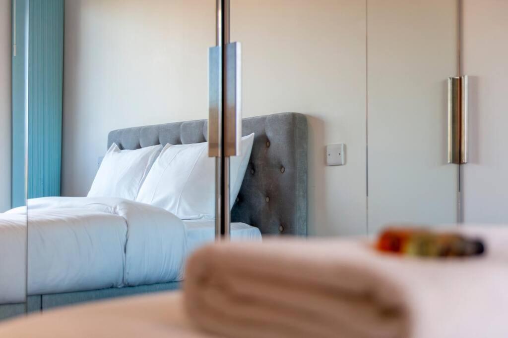 Stunning New 3 Bdr Duplex Wbalcony, East London公寓 外观 照片